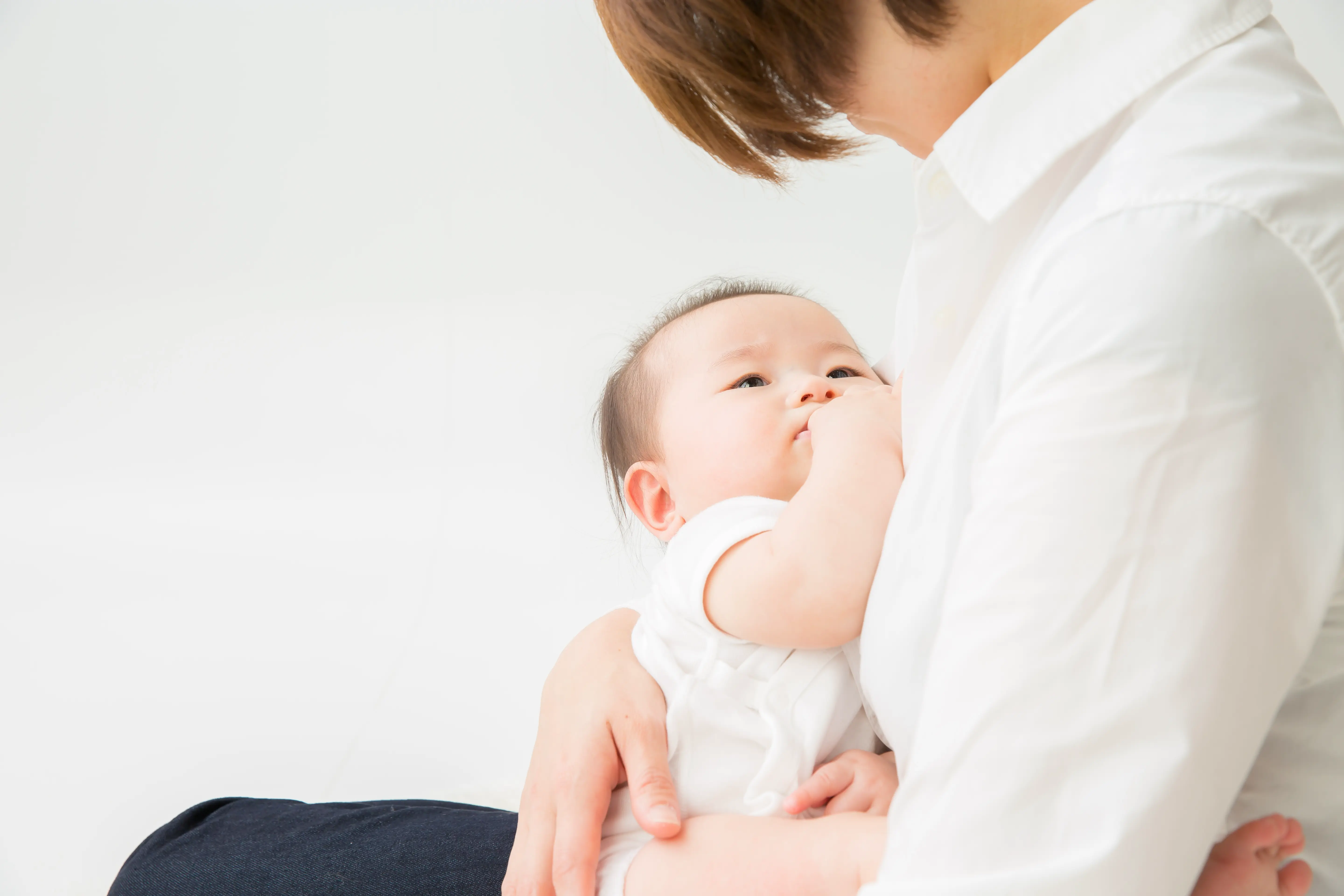 産後の歪みやぽっこりお腹に効くのは ピラティス？それともジム？